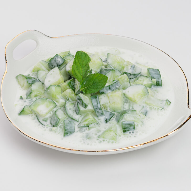 سلطة لبن خيار